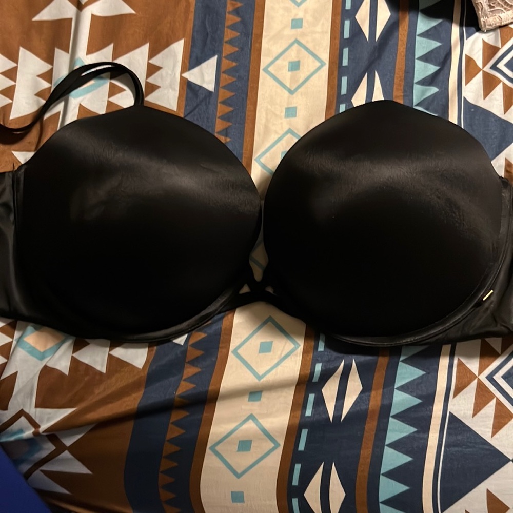 36 DDD Victoria’s Secret Bra